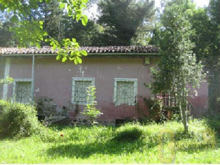 Venta de casa en Los Corrales de Buelna