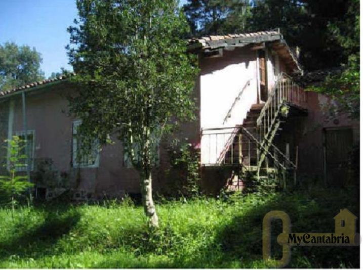 Venta de casa en Los Corrales de Buelna