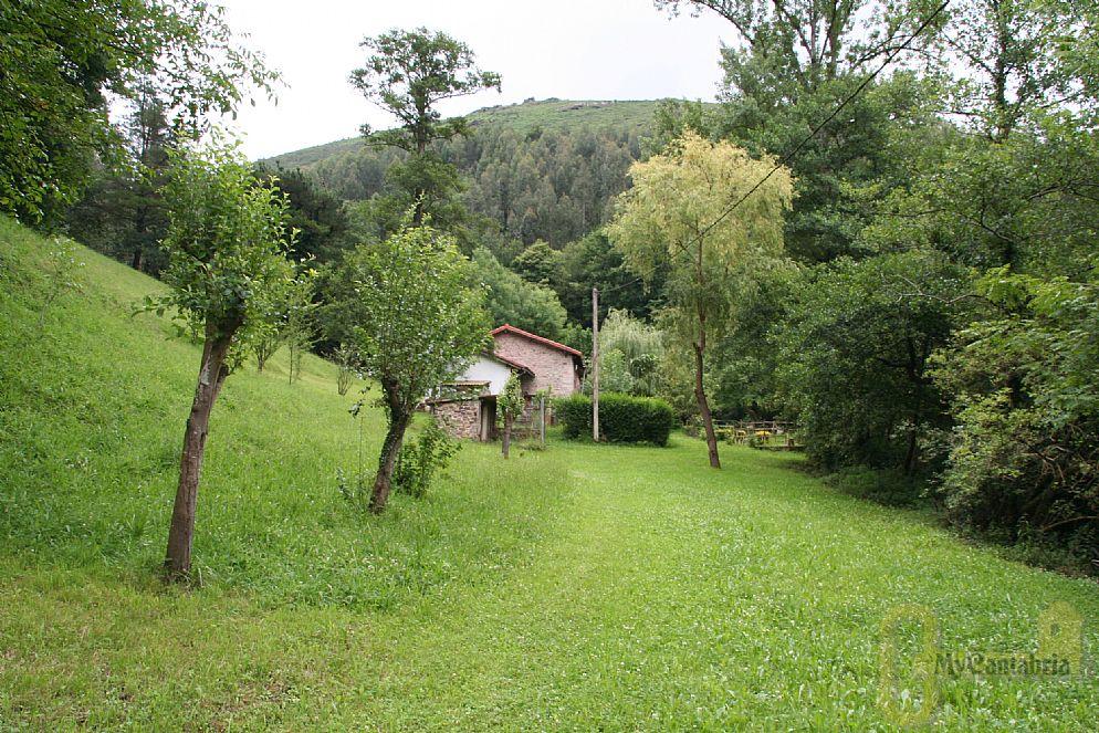Venta de casa en Los Corrales de Buelna