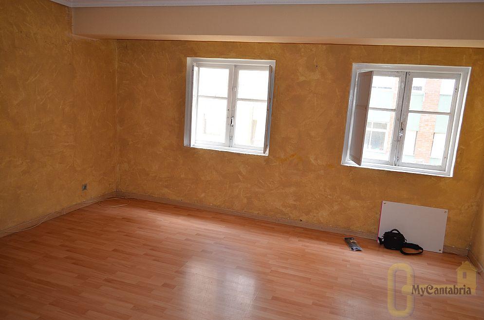For sale of flat in Santander