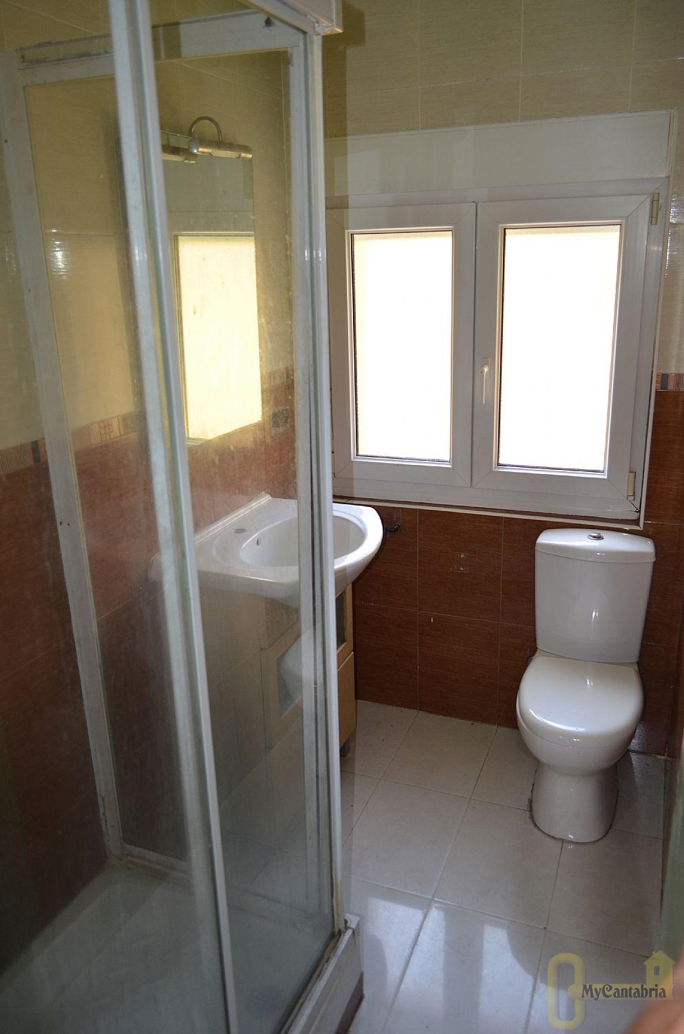 For sale of flat in Santander