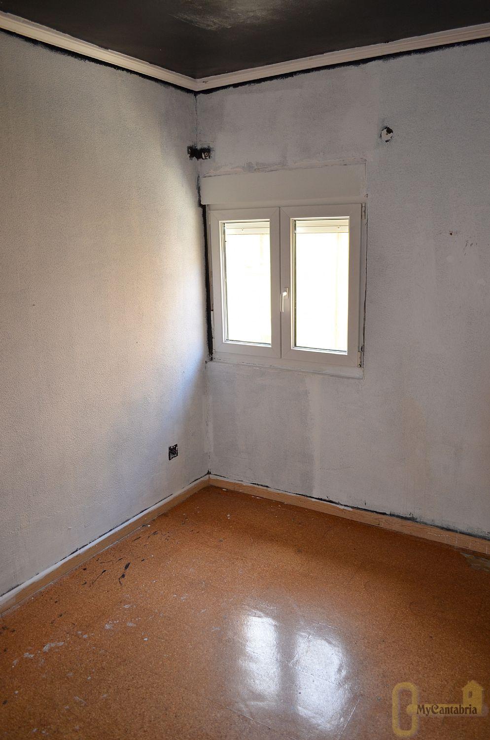 For sale of flat in Santander