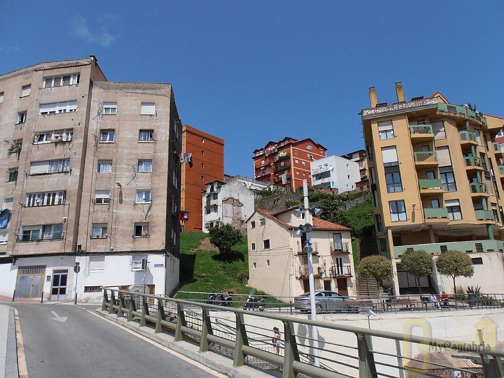 For sale of land in Santander