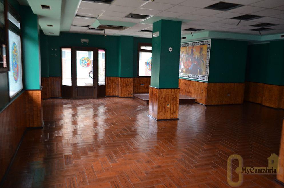 Venta de local comercial en Ajo