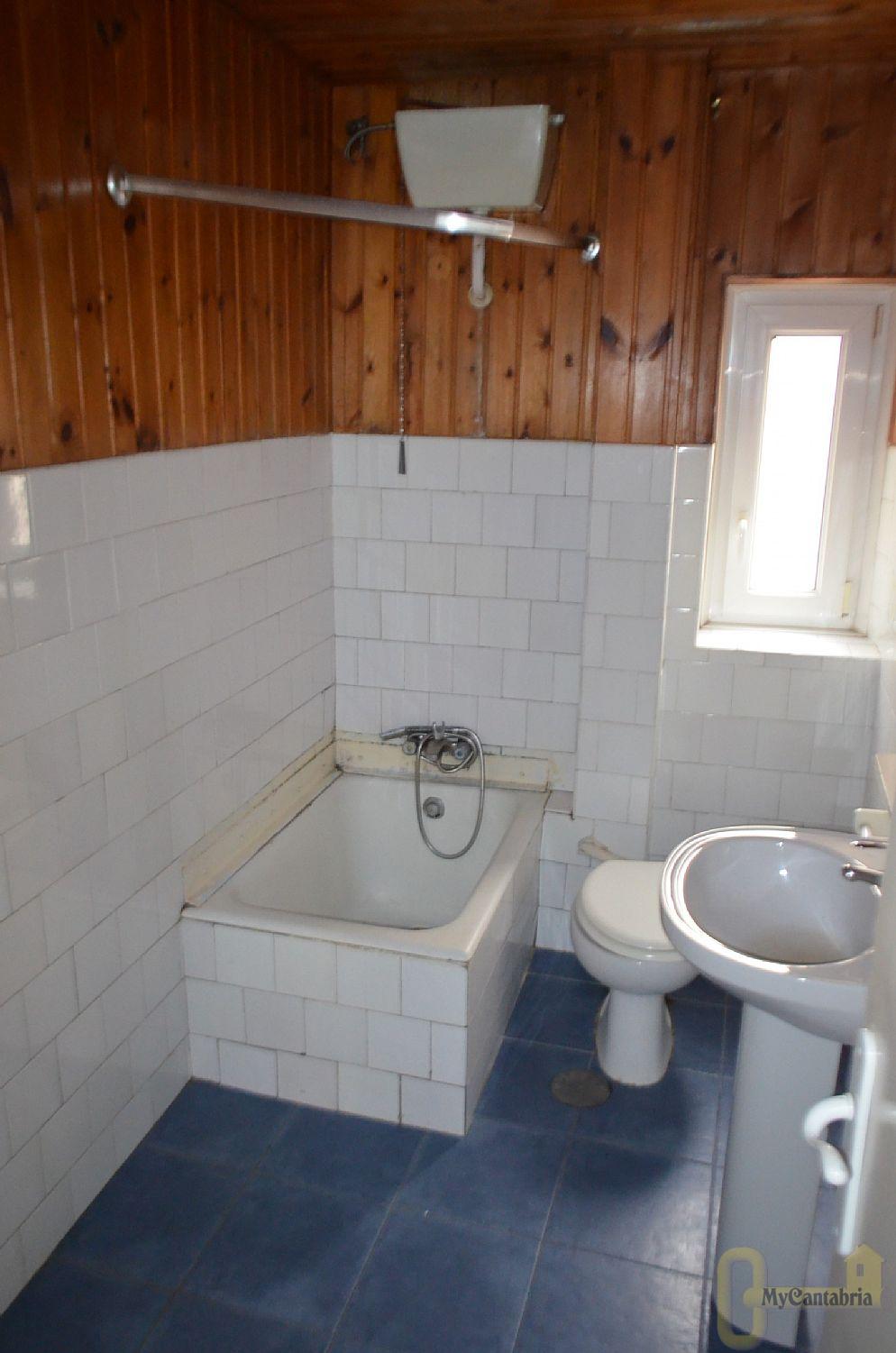 For sale of flat in Torrelavega