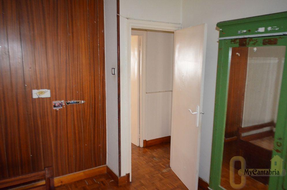 For sale of flat in Torrelavega