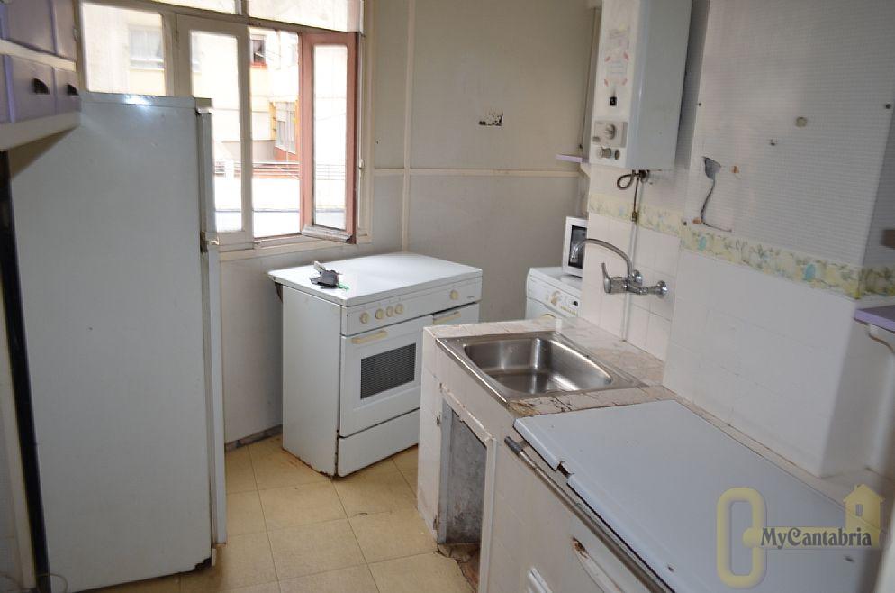 For sale of flat in Torrelavega