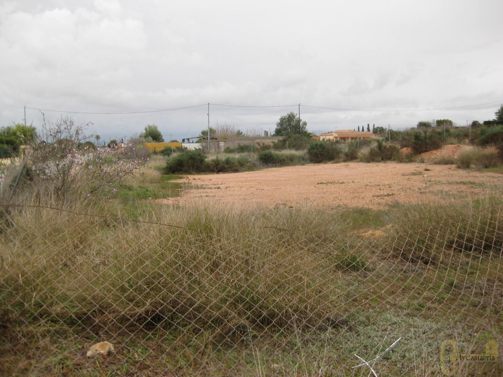 For sale of land in Corvera