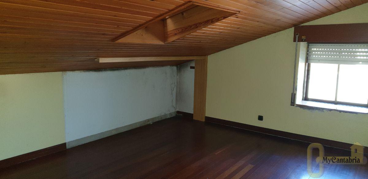 For sale of house in Reocín