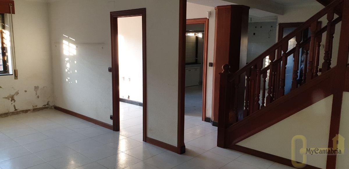 For sale of house in Reocín