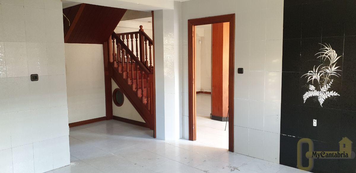 For sale of house in Reocín