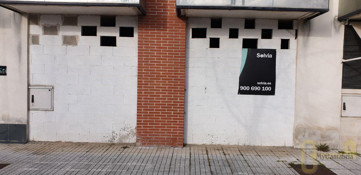 For rent of commercial in Santa Cruz de Bezana