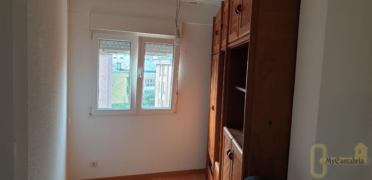 For sale of flat in Santander