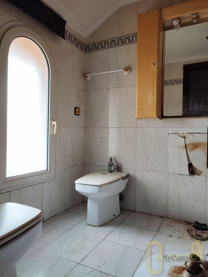 For sale of house in Ajo