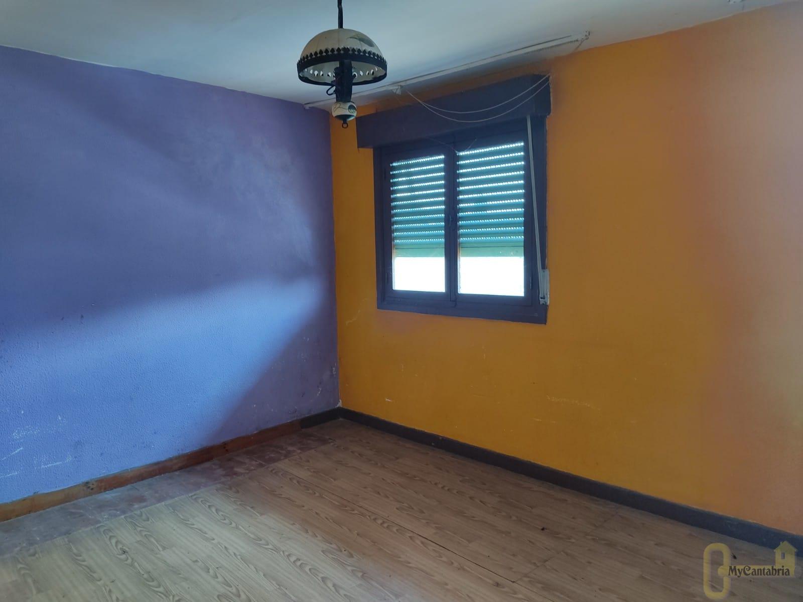 For sale of house in Argoños