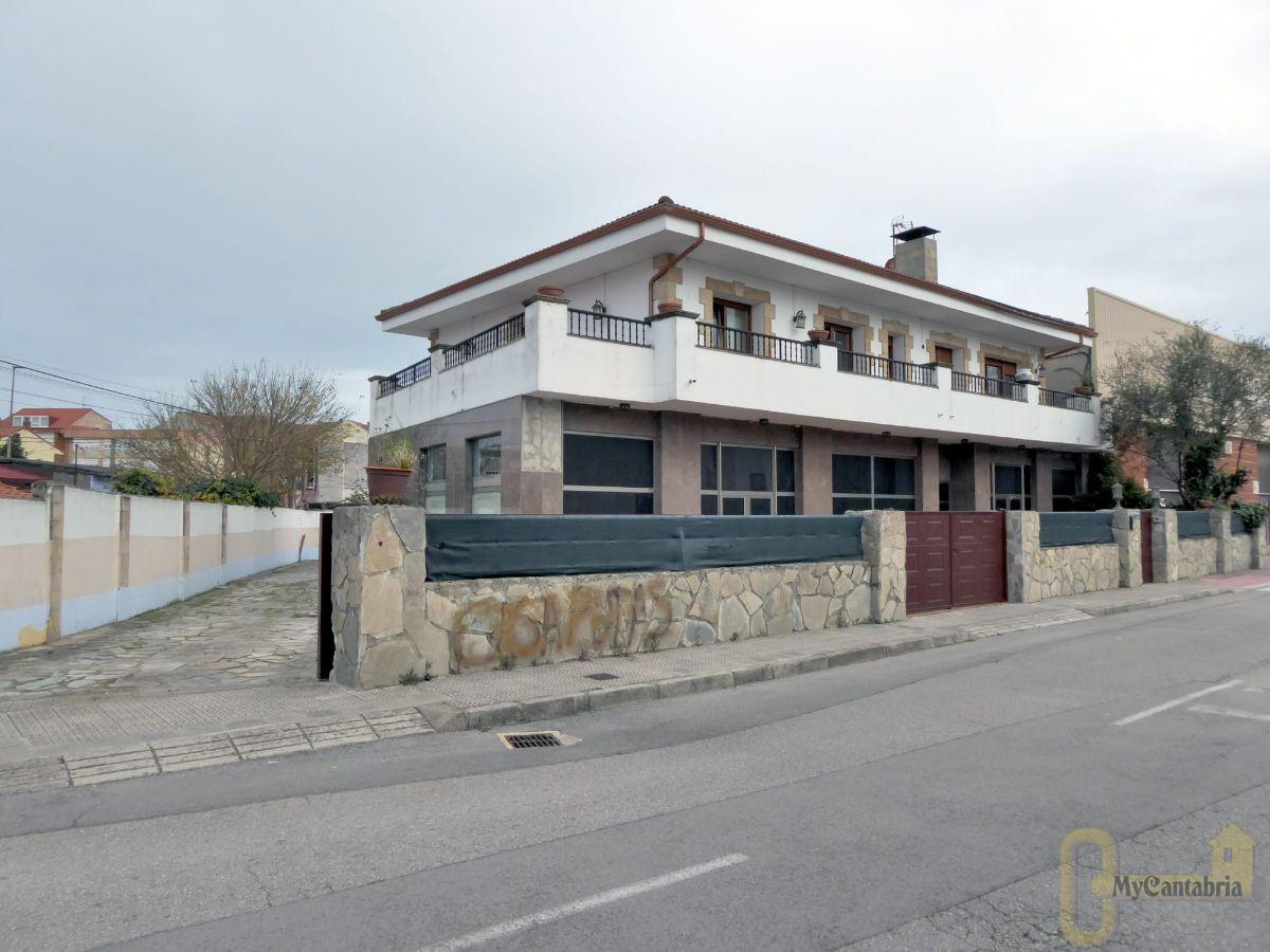 Venta de chalet en Santander