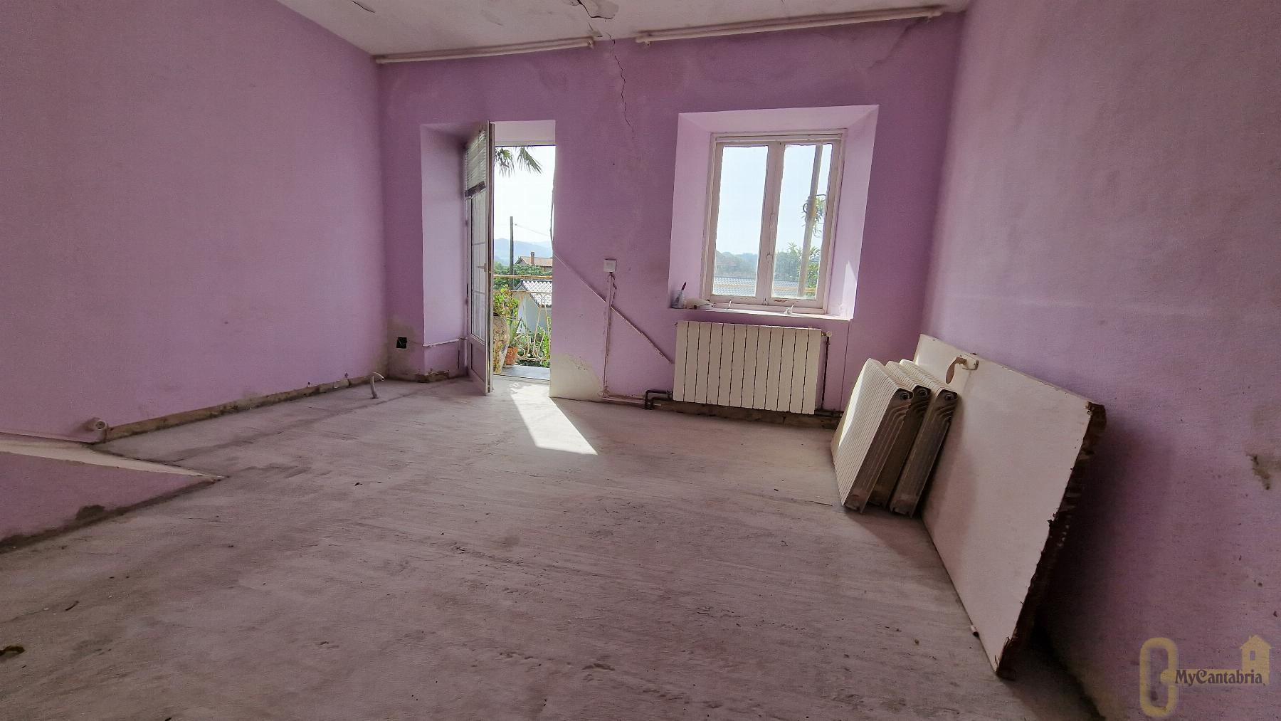 For sale of house in Santa María de Cayón