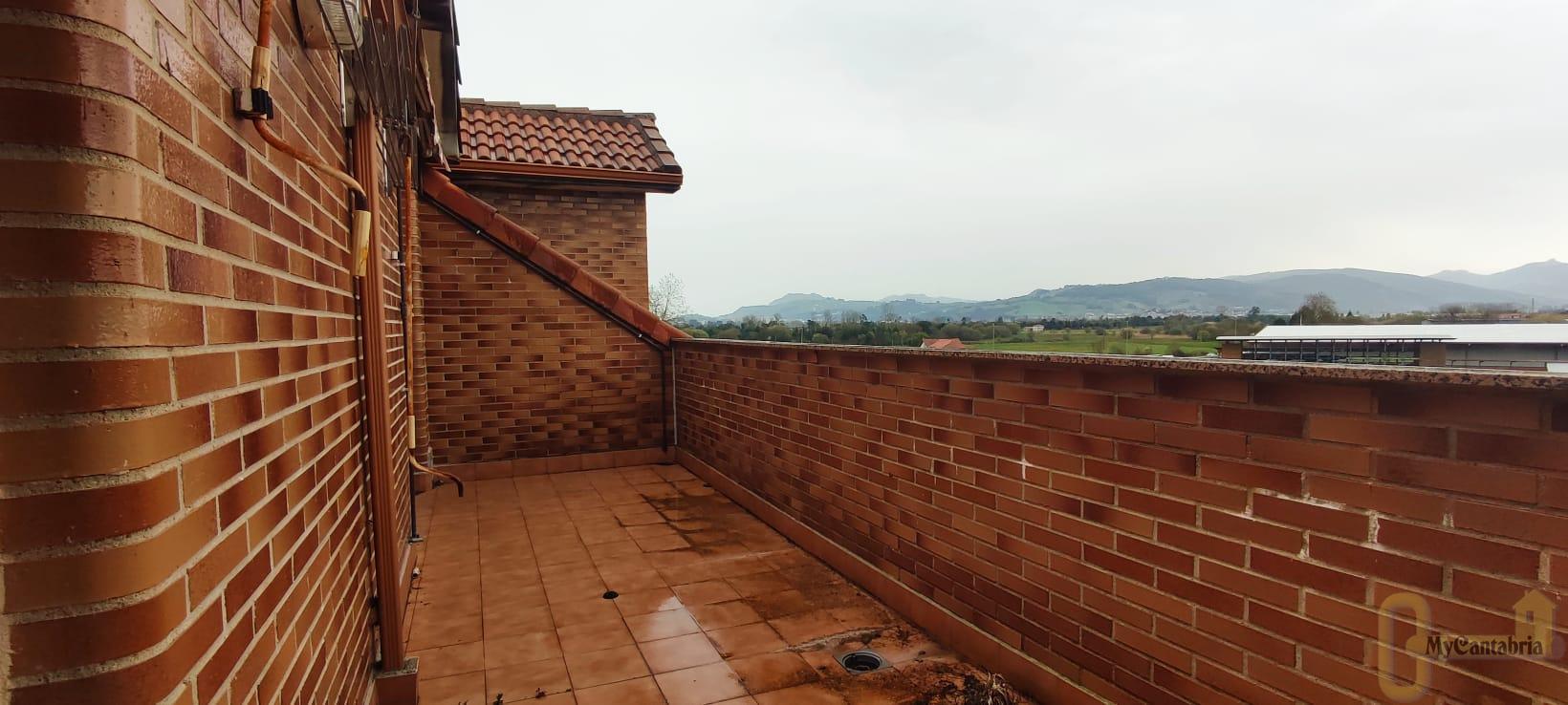 For sale of flat in Bárcena de Cicero