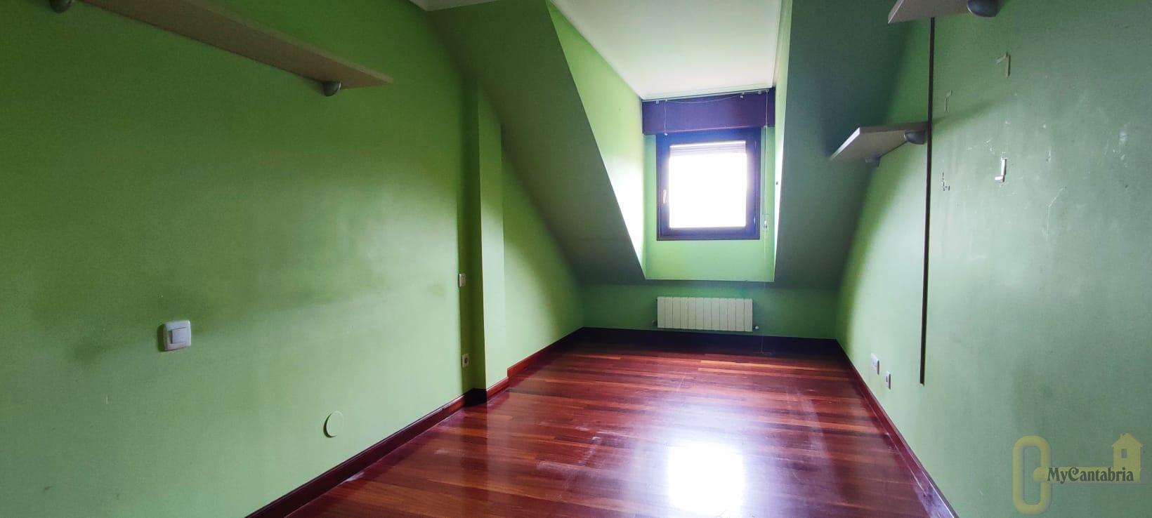 For sale of flat in Bárcena de Cicero