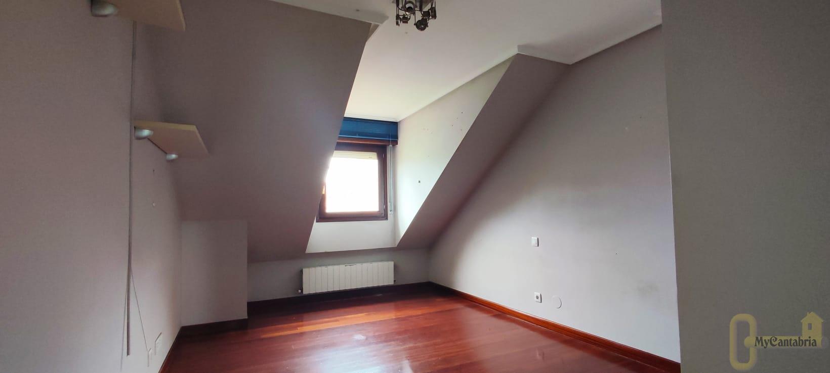 For sale of flat in Bárcena de Cicero