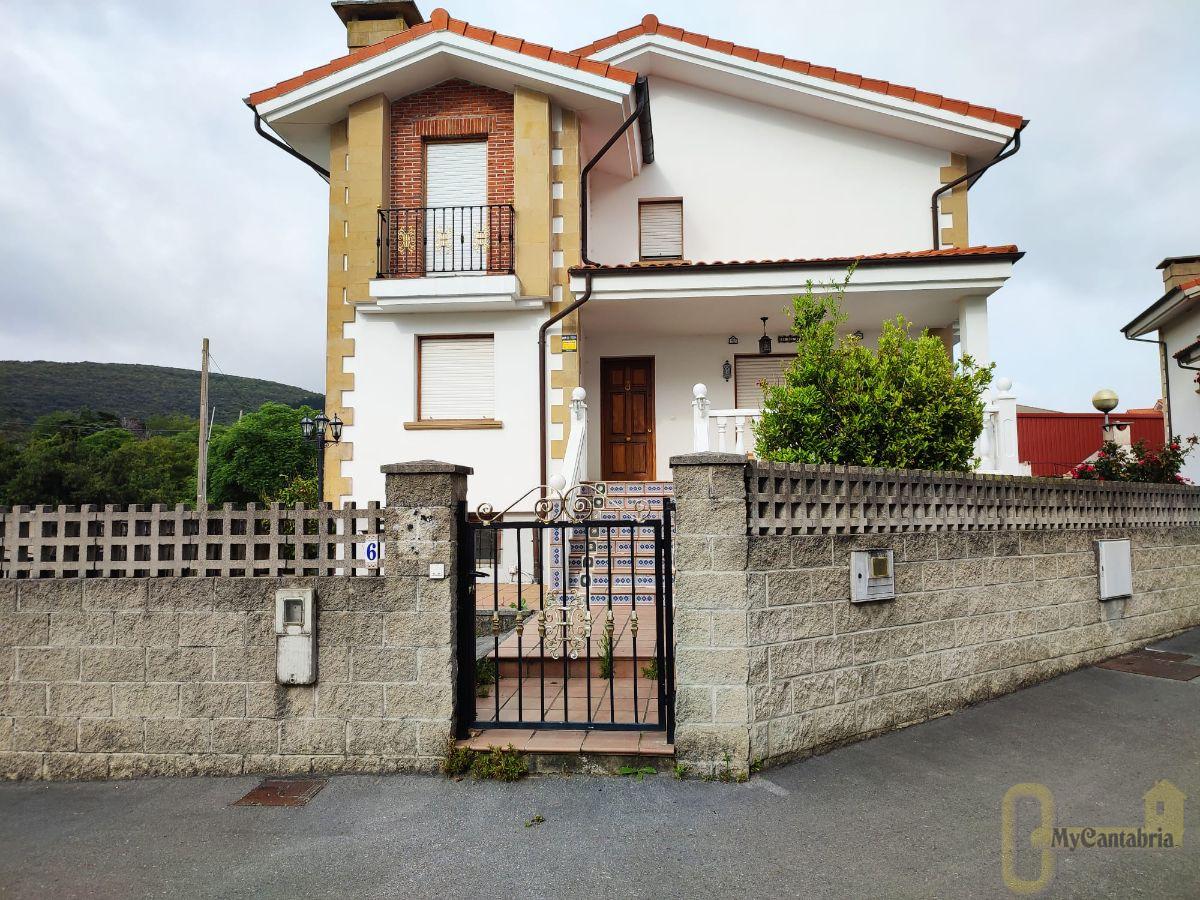 Venta de casa en Arnuero
