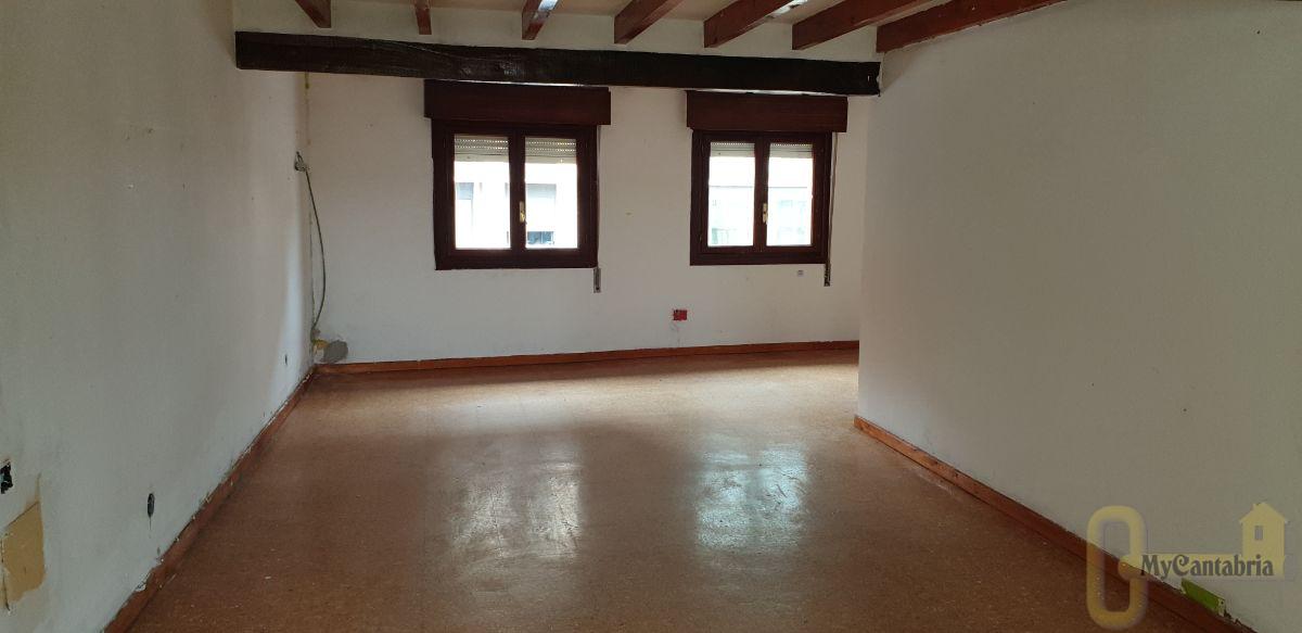 For sale of flat in El Astillero