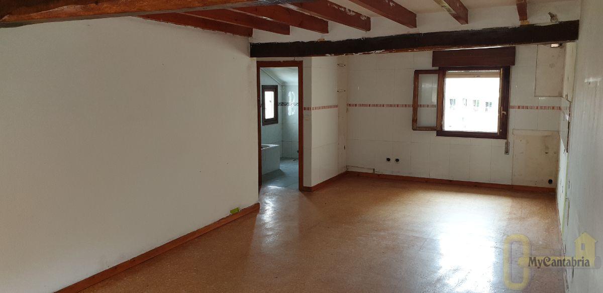 For sale of flat in El Astillero