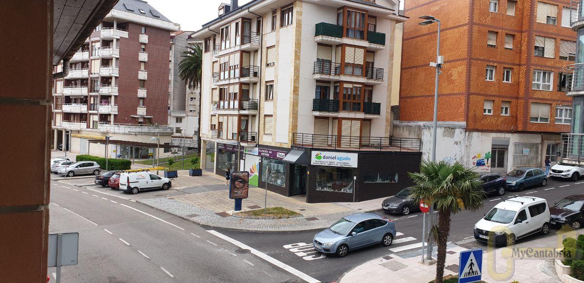 For sale of flat in El Astillero