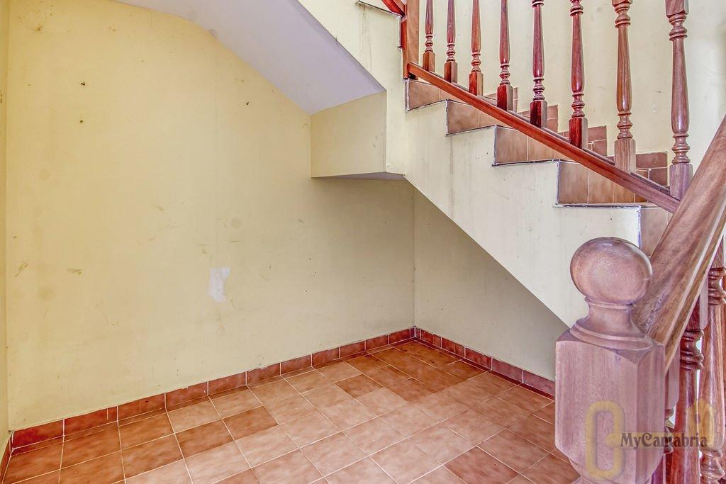For sale of house in Castro-Urdiales
