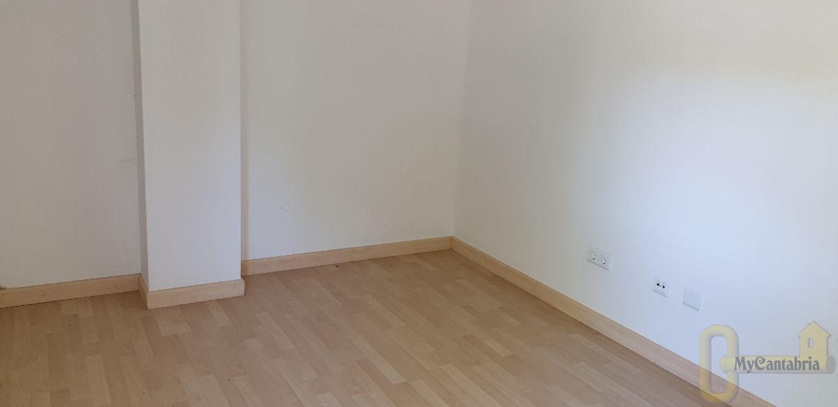 Venta de piso en Castañeda