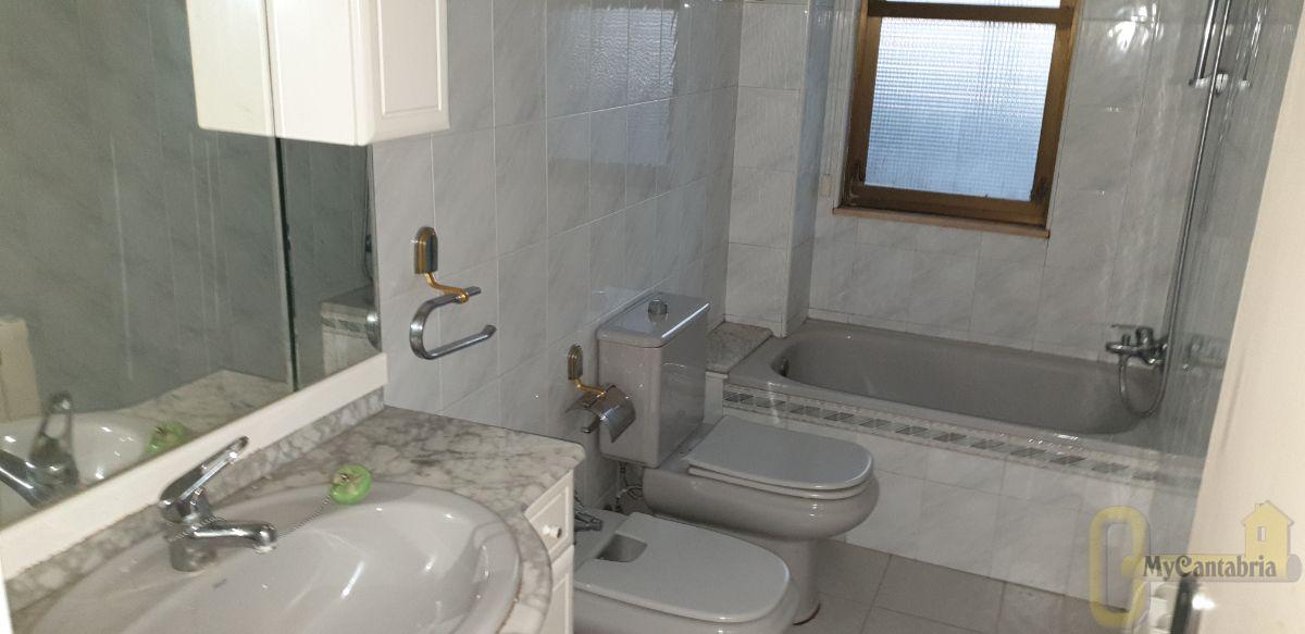 For sale of flat in Torrelavega