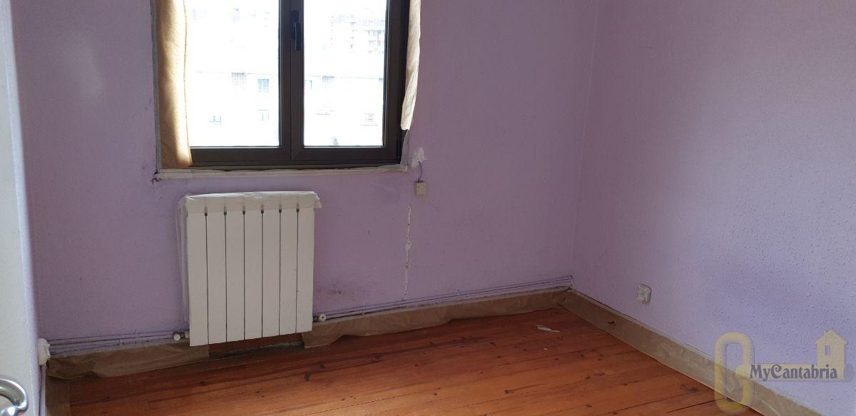 For sale of flat in Torrelavega