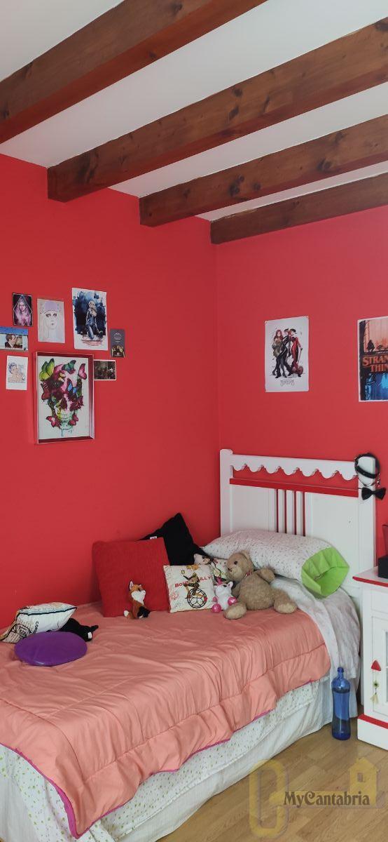 For sale of house in Santa María de Cayón