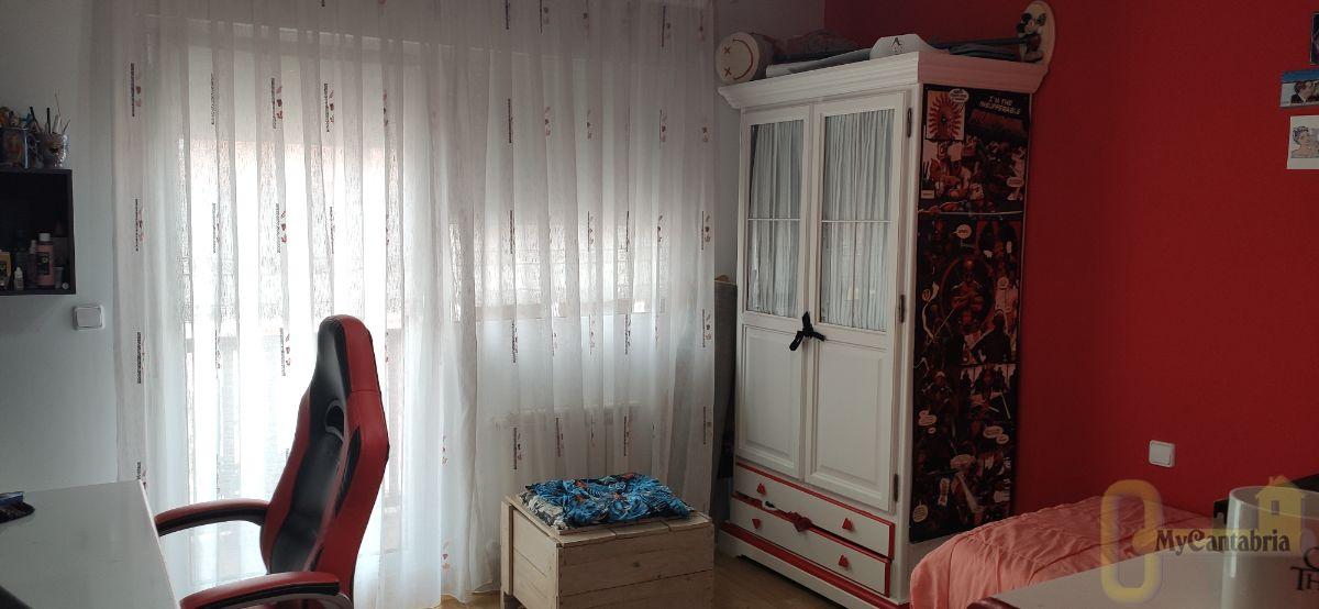 For sale of house in Santa María de Cayón