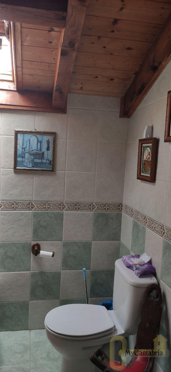 For sale of house in Santa María de Cayón