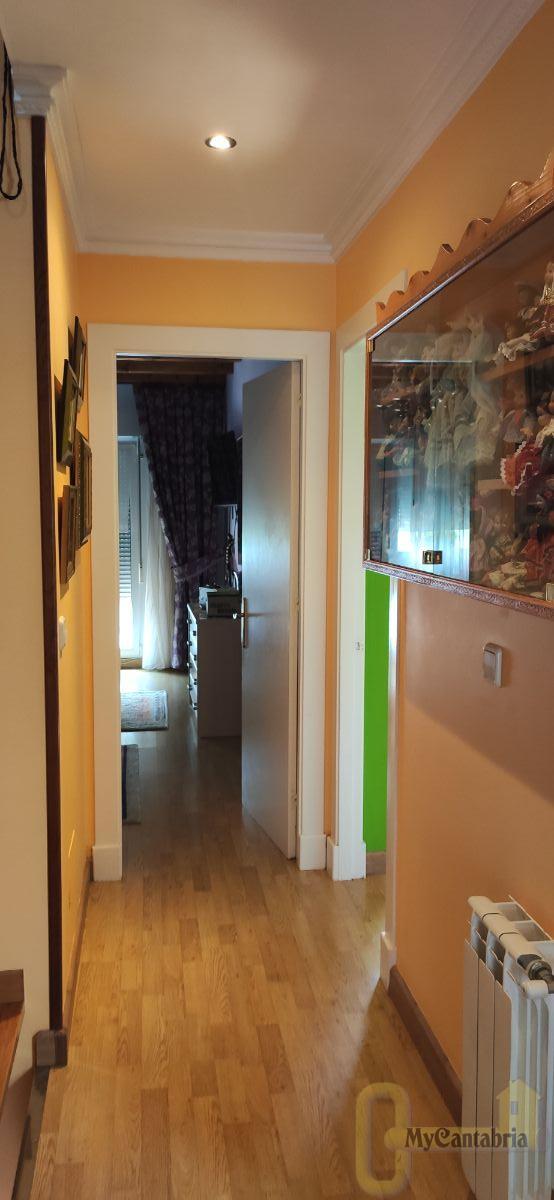 For sale of house in Santa María de Cayón