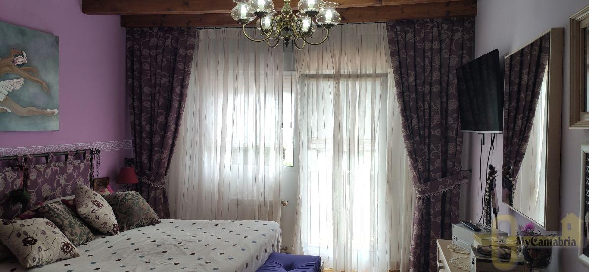 For sale of house in Santa María de Cayón