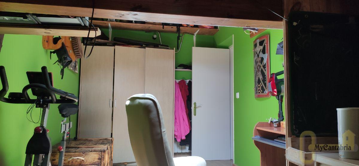 For sale of house in Santa María de Cayón