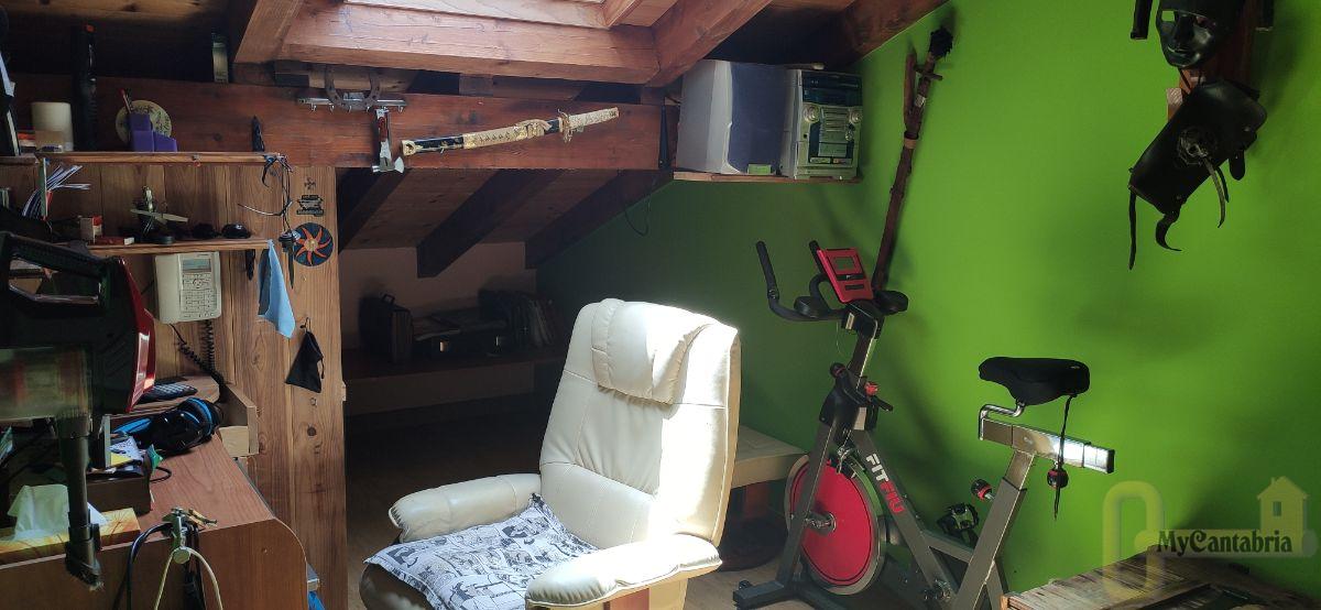 For sale of house in Santa María de Cayón