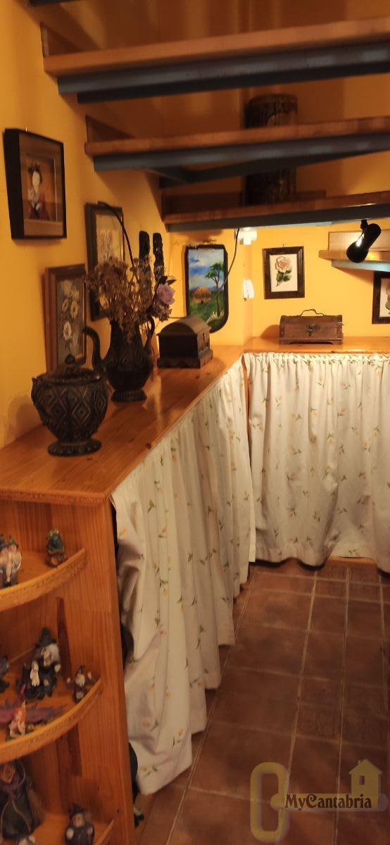 For sale of house in Santa María de Cayón