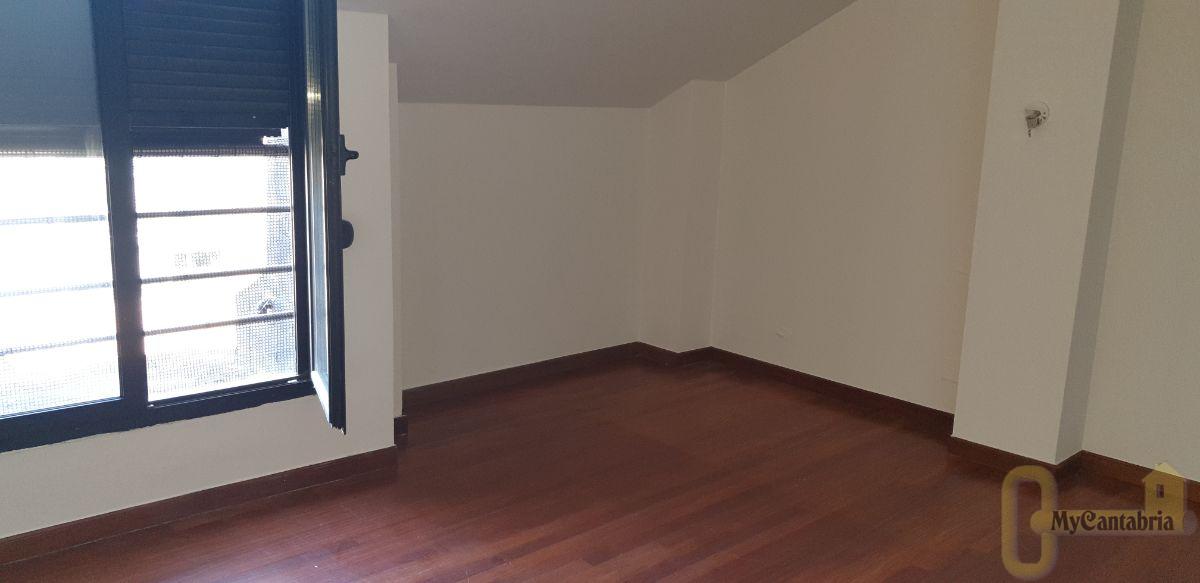 For sale of flat in Santa María de Cayón