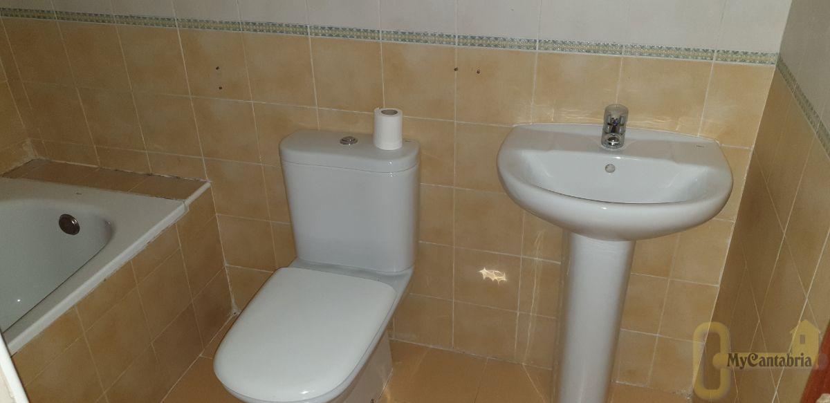 For sale of flat in Santa María de Cayón