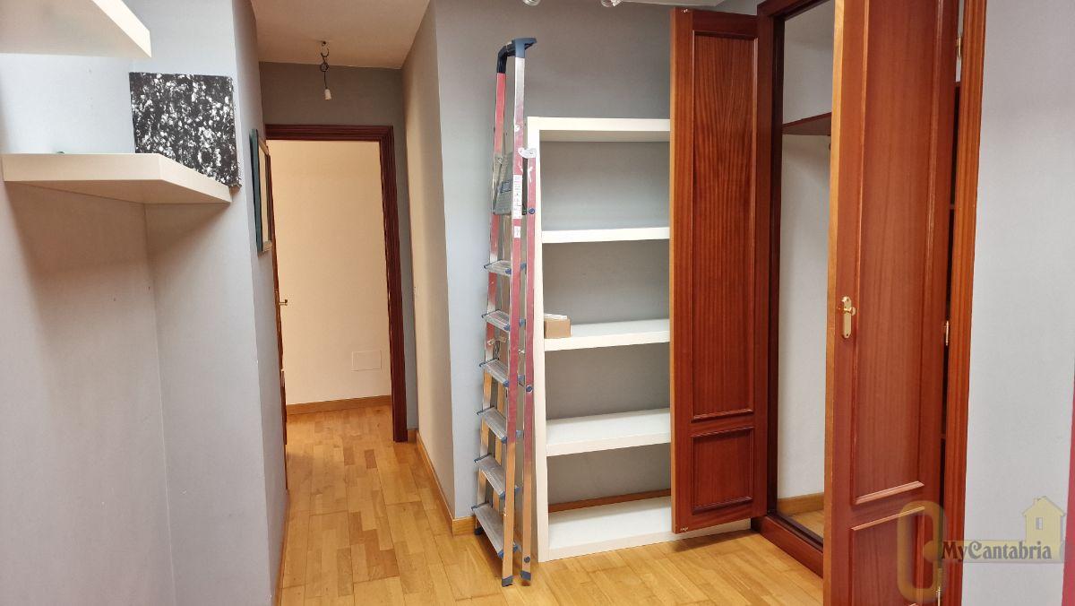 For sale of flat in Santa María de Cayón