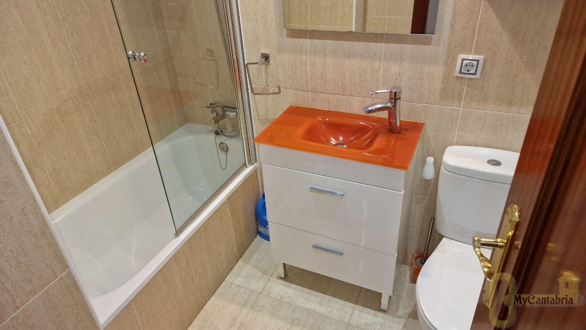 For sale of flat in Santa María de Cayón