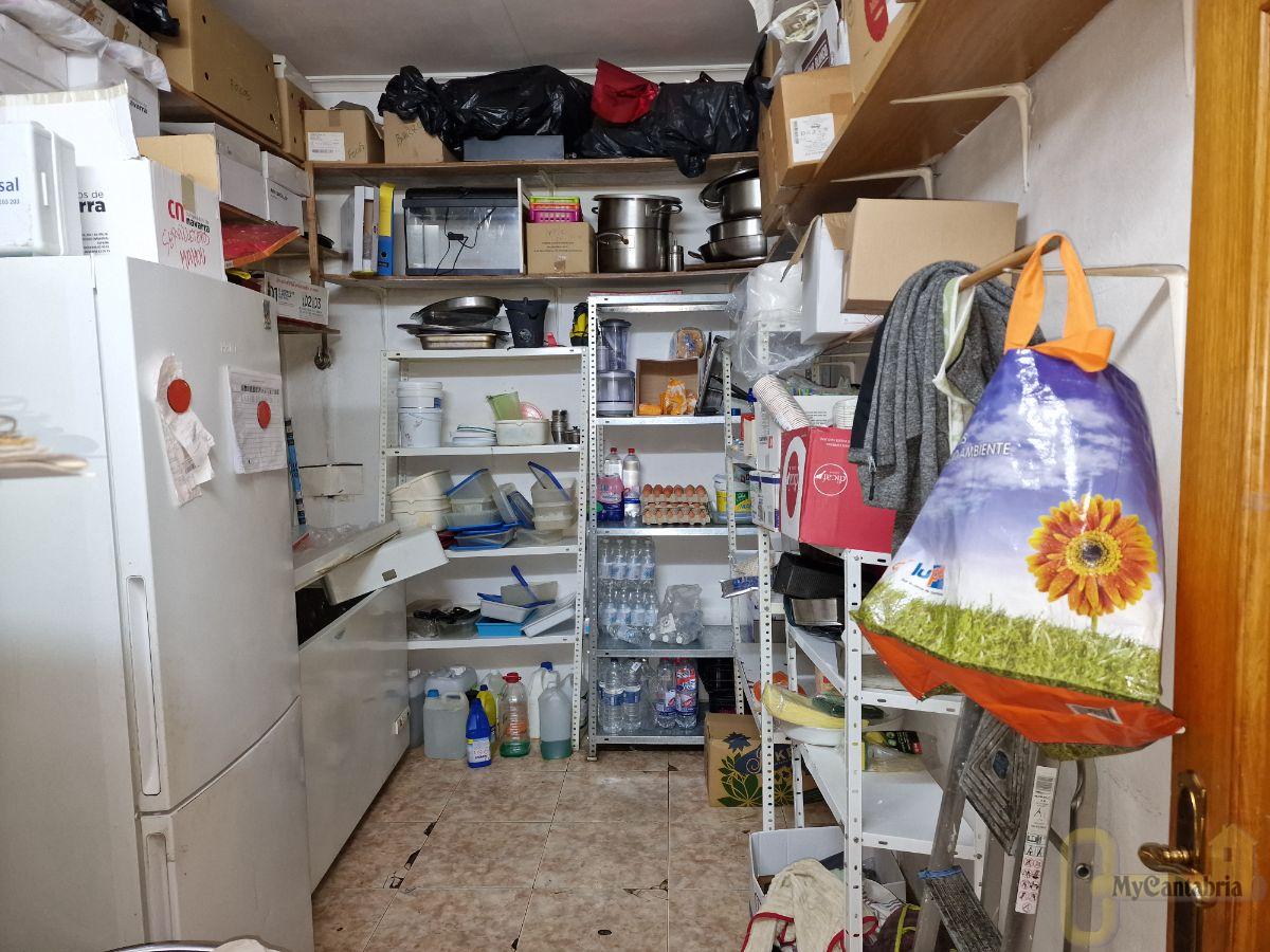 Venta de local comercial en Torrelavega