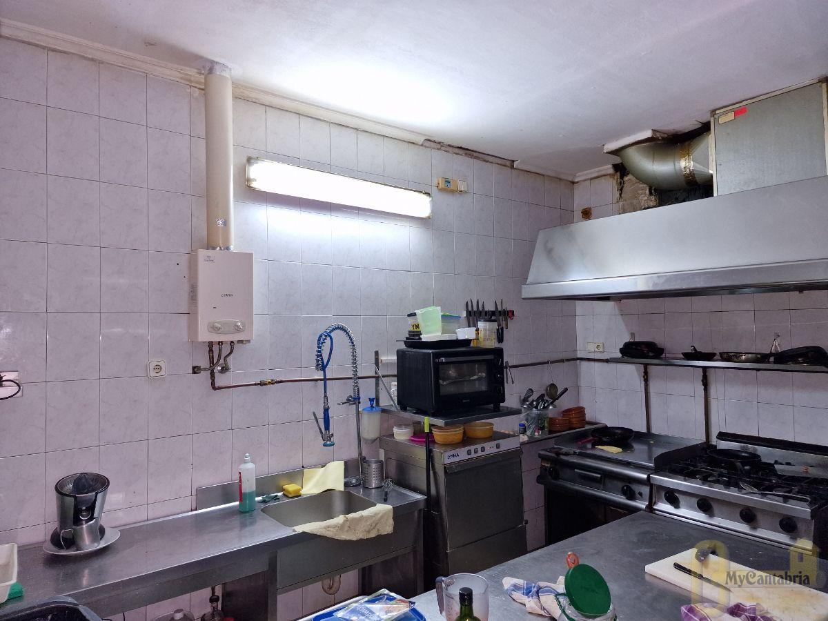 Venta de local comercial en Torrelavega
