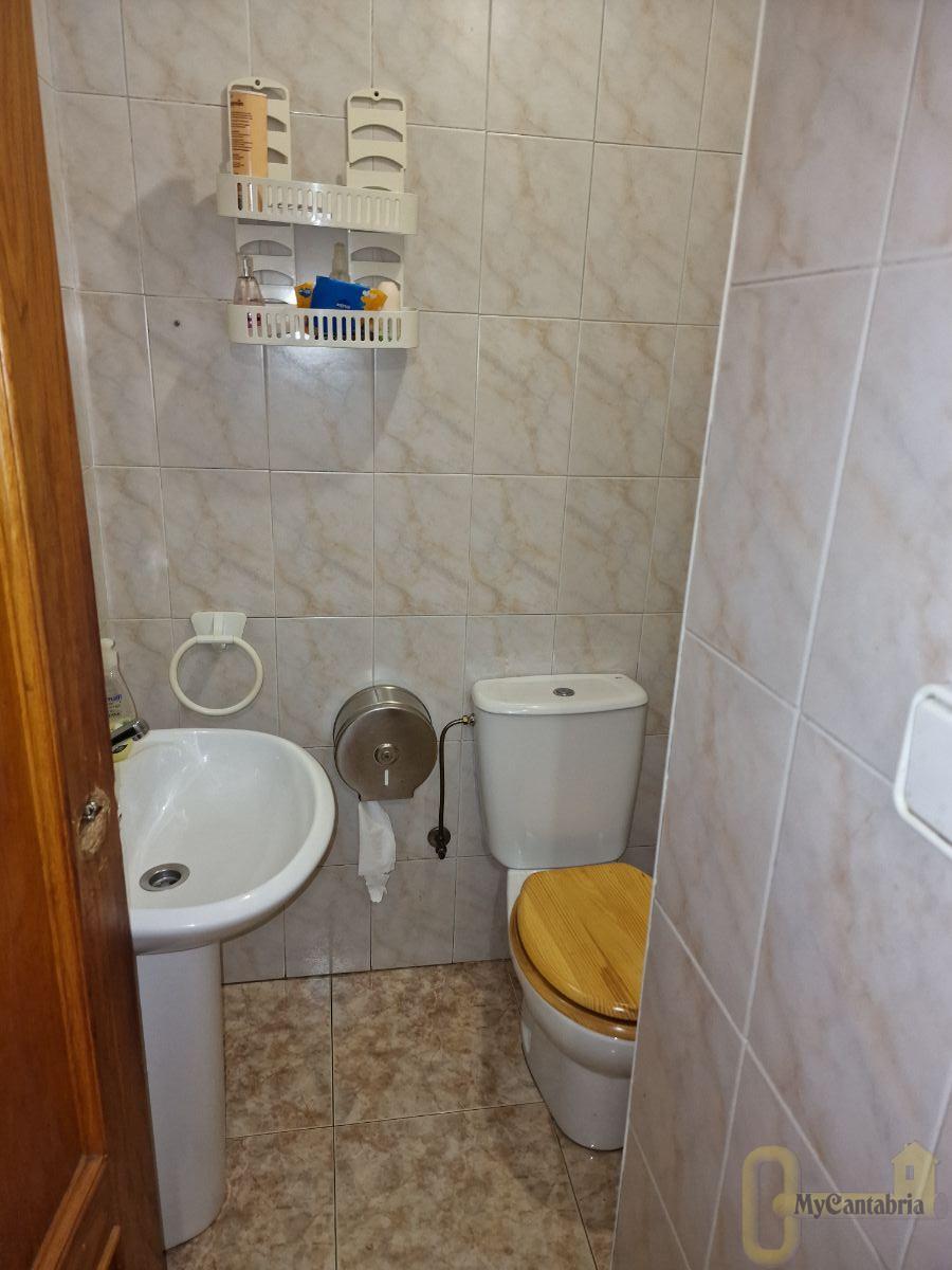 Venta de local comercial en Torrelavega
