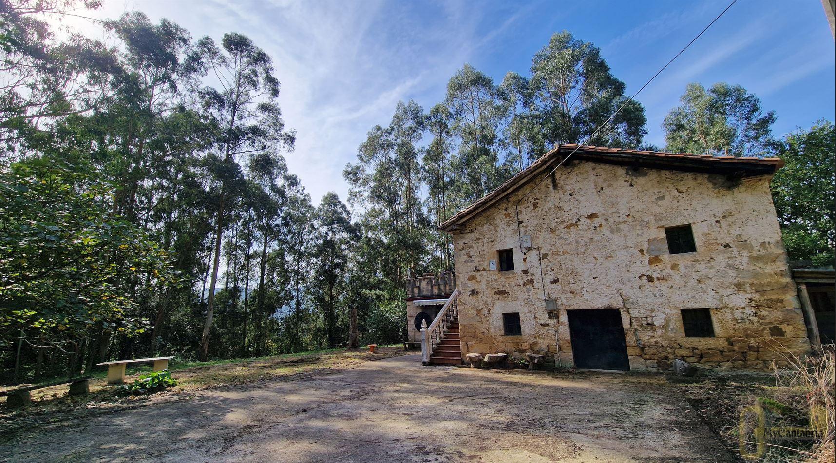 Venta de casa en Santa María de Cayón
