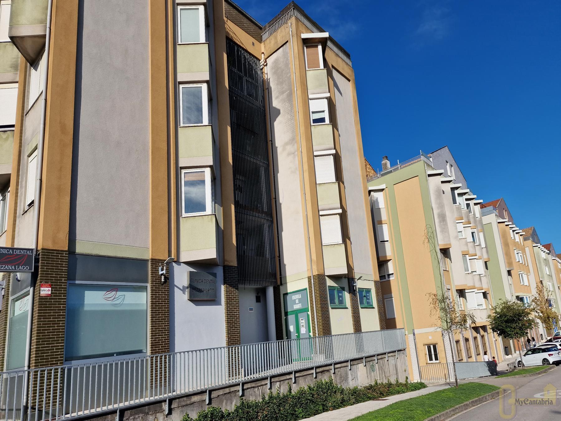 For sale of commercial in Santa Cruz de Bezana