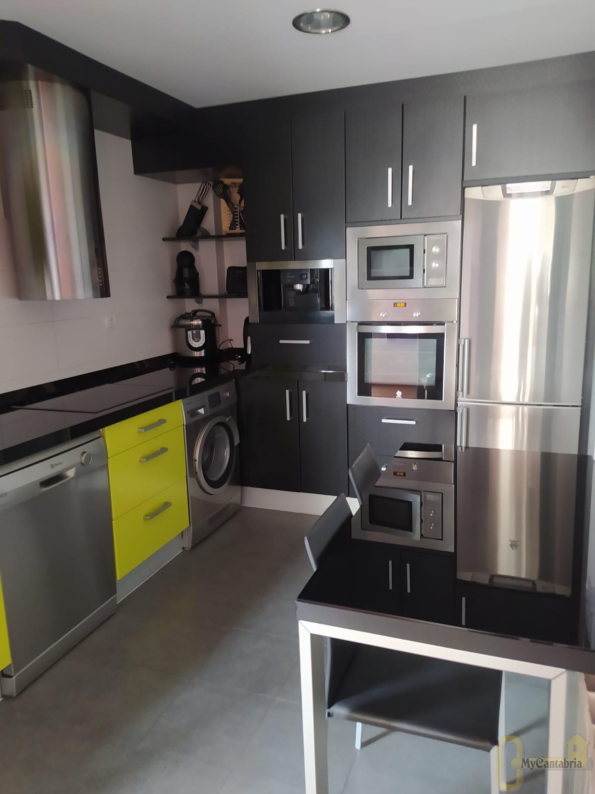For sale of flat in Santa María de Cayón
